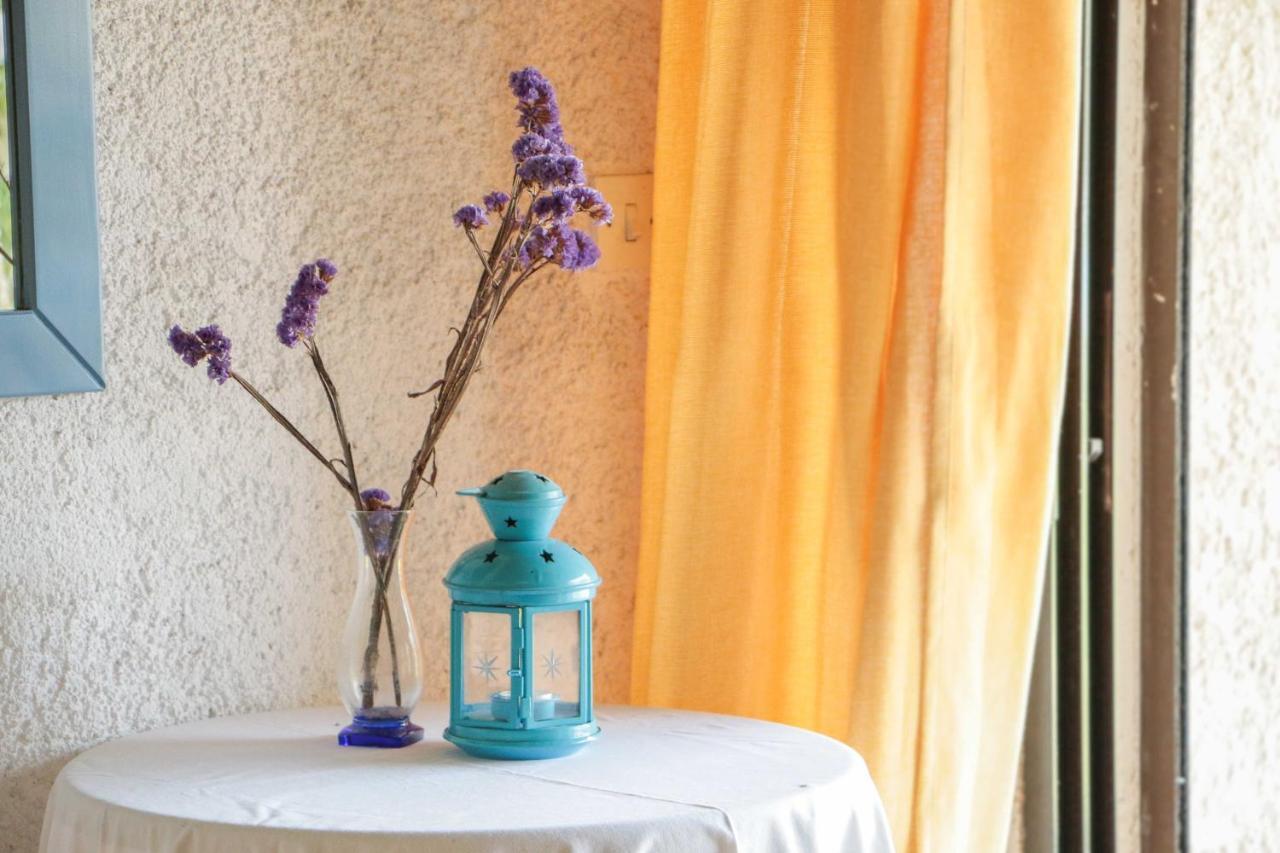 Lefkes Apartments アカラヴィ エクステリア 写真