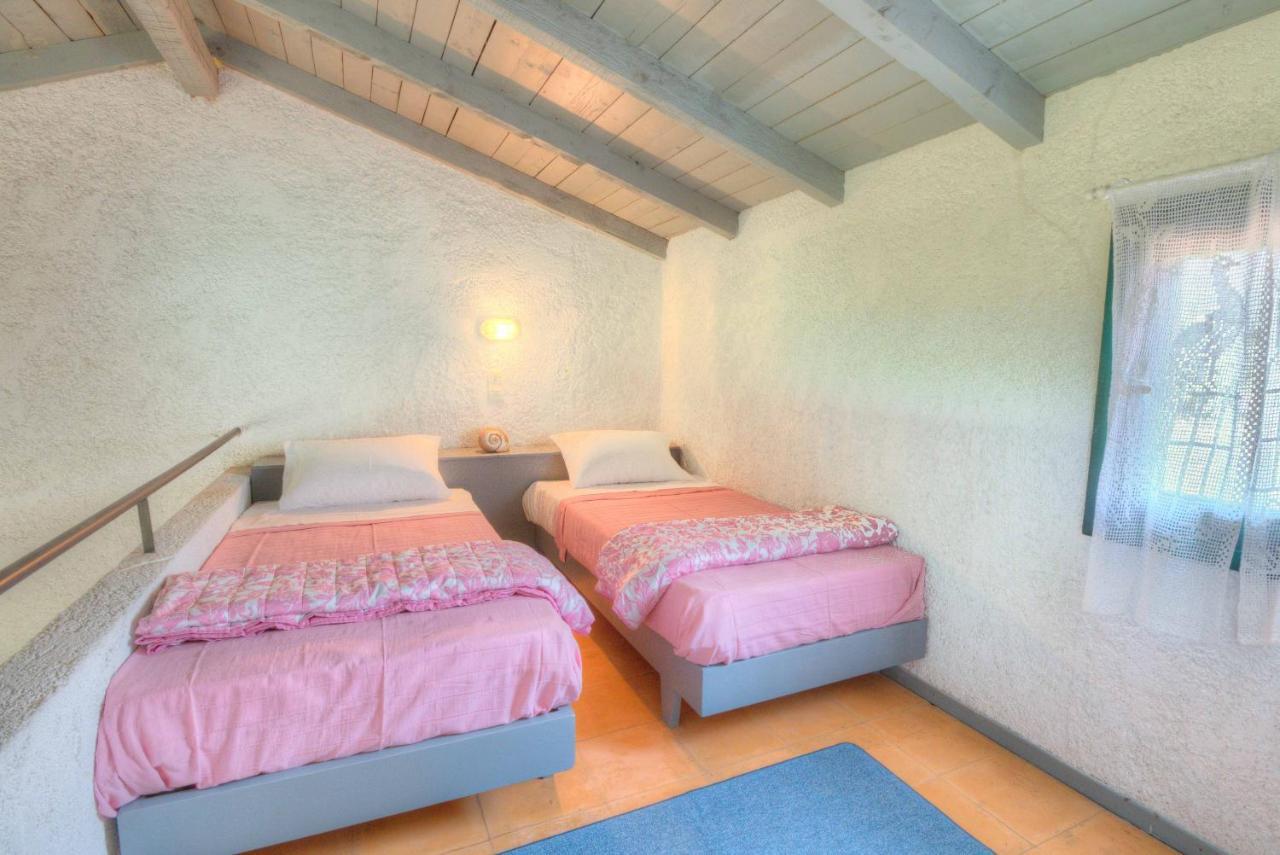 Lefkes Apartments アカラヴィ エクステリア 写真